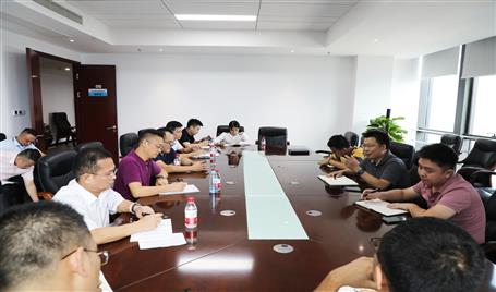 黃鳴與柳州市住建局局長黃中舉行工作會(huì)談