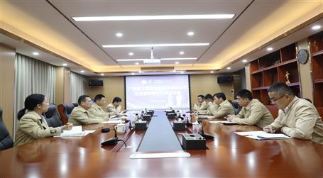 覃振華：青年員工要有格局、有能力、有擔(dān)當(dāng)