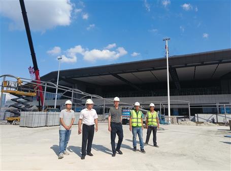 何勇到冶建桂華分公司項目開展國慶節(jié)、中秋節(jié)前檢查